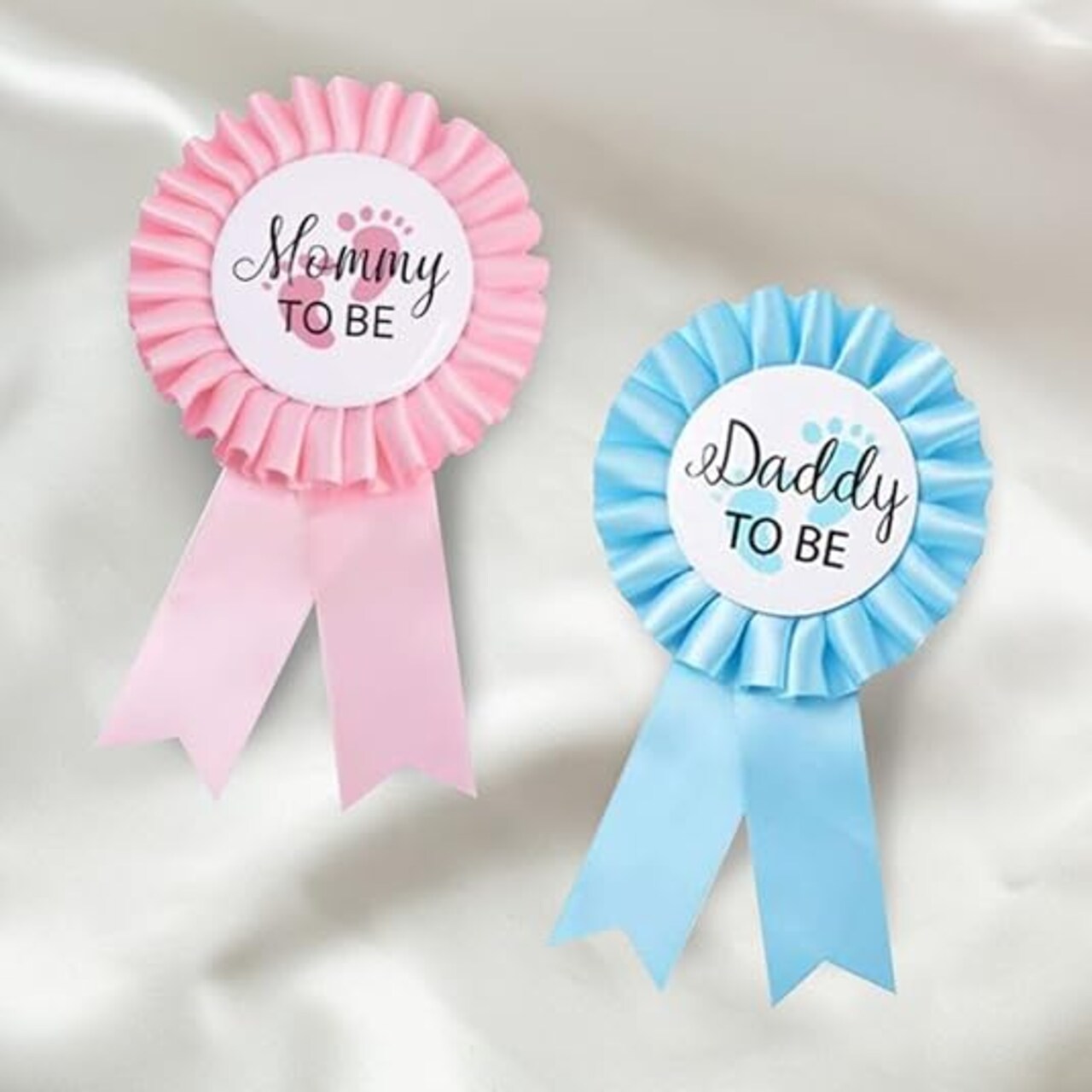 Daddy to be & Mom to be Tinplate Badge Pin, Baby Shower Button New Dad Gifts Gender Reveals Party Baby Boy Blue and pink Rosette Button Babys Celebration, 2 COLORS